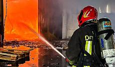 Maxi incendio nel Torinese, domani scuola chiusa