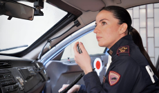 Droga in casa e laboratorio clandestino