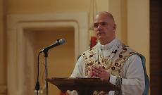 A Montalenghe arriva &ldquo;il Papa&rdquo; della Fraternit&agrave;. Cosa dice il Vescovo di Ivrea?