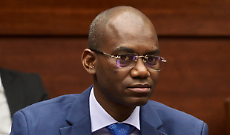 Mali, il cuore del potere sotto assedio: l&rsquo;attacco a Kati che potrebbe aver ucciso Sadio Camara e riapre la crisi del Sahel