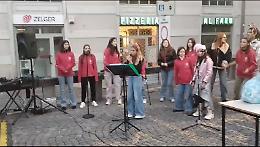 Un Natale per tutti, anche per chi i soldi per un regalo non ce li ha...