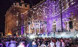 VENARIA. Musica: Mtv Digital Days alla Reggia, 7mila in festa