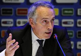 CALCIO. C'è chi chiede ad Abete di ritirare le dimissioni e chi no....!