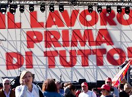 IVREA. Lavoratore licenziato per commento su facebook. Impugna il provvedimento contro l'azienda