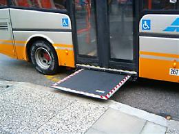 NOVARA. Niente scuolabus per disabile, interviene Difensore Civico