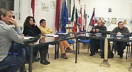 Famiglie in difficoltà ma non residenti. Chi paga?