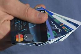 VERCELLI. Carta credito clonata per pagare pedaggi, arrestato