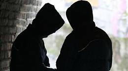 Mutande imbottite di droga e messaggi che si autodistruggevano: ecco come si spacciava agli studenti di Ivrea
