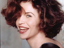 Il treno ritarda e un'attrice protesta insieme al leader degli ecorottamatori