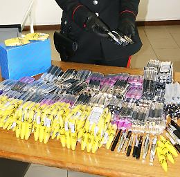 Arrestato dipendente infedele alla l'Oreal
