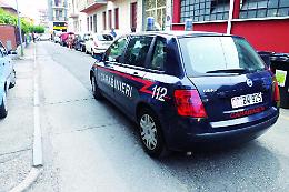 STRAMBINO. Pistola lanciarazzi in casa, 32enne denunciato
