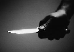 VERCELLI. Ferisce moglie a coltellate, arrestato
