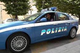 CASALE CORTE CERRO. Urla e rumori sospetti in casolare, giovani giravano horror