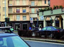Semaforo con telecamera, il Comune non lascia ma...raddoppia