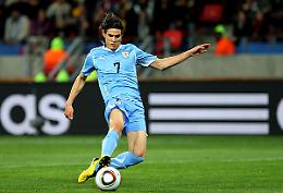 CALCIO. Da Cavani a Nainggolan, star fanno già gola