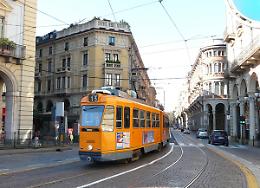Manutenzione straordinaria ai binari del tram a Torino: un'estate di disagi. Ecco le zone interessate