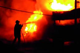 CORIO. Auto bruciata. Era estorsione