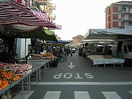 CIRIE. Tutti vogliono il mercato in via Vittorio!