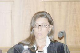Irma Pagliero scarica Bodoni e si dimette
