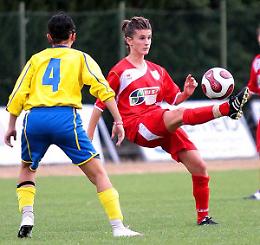CALCIO FEMMINILE. Un team in rosa per l'Urs La Chivasso