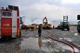 SAN FRANCESCO. Va in fiamme un cascinale, strage di maiali 