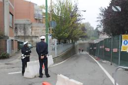 SETTIMO. I vigili multano bici e motorini all'uscita del sottopasso