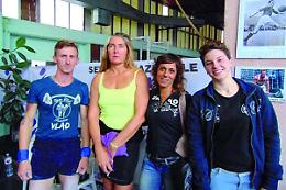 SOLLEVAMENTO PESI. Collezione di ori per il Gym Club Ciriè