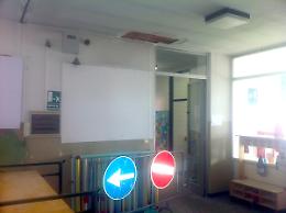 CASTELLAMONTE. Scuola: crolla controsoffitto, sfiorati bimbo e sua maestra