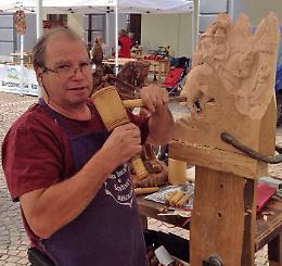 STRAMBINO. Scultura protagonista della Mostra Mercato