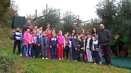 TORRE CANAVESE. Bimbi in visita al frantoio