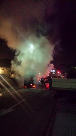 VENARIA. Furgone in fiamme in via Gramsci