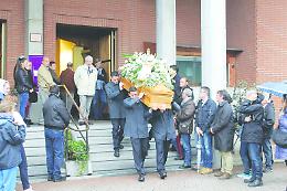 SETTIMO. L'addio straziante della comunità a Giuseppe Niglio