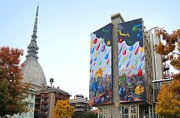 TORINO. Le facciate delle case come tele, street art trasforma città