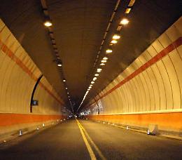 PINO. La galleria del Pino chiude nella notte tra il 26 e il 27