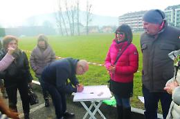 SAN MAURO. Bocconi avvelenati, raccolte 300 firme per un'area cani