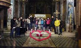CUCEGLIO. Via Crucis contro ogni forma di terrorismo e di violenza