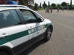 BRANDIZZO. Un defibrillatore sulla volante dei vigili
