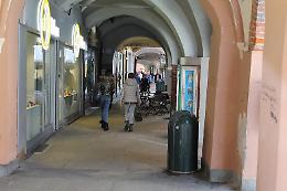 CHIVASSO. "Castello, il centro è da pulire". L'Ascom scrive al sindaco: "Che fine ha fatto l'idropulitrice?"