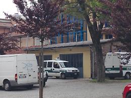 CHIVASSO. Eternit nel cortile del Municipio. Il sindaco dorme?