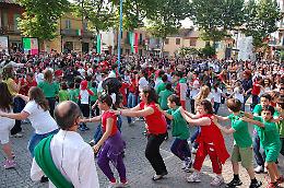 BRANDIZZO. “Tutti in piazza” con grande festa teatrale
