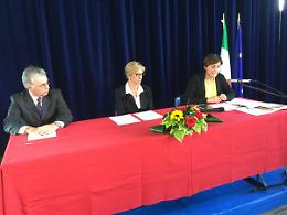 SAN CARLO CANAVESE. Il Ministro Pinotti visita il parco delle Vaude per favorirne la riqualificazione