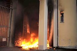 CIRIÈ. Appiccano il fuoco in Municipio, caccia ai colpevoli