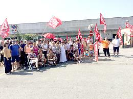 SETTIMO. Lavoratori Tnt in sciopero, 239 esuberi