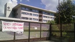 Ospedale di Lanzo, sette letti vuoti e oltre 1 milione speso in esternalizzazioni
