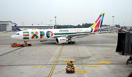 MILANO. Expo: Etihad - Alitalia festeggiano visitatore numero 100mila