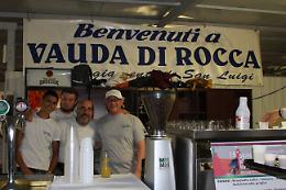 ROCCA. Sagra della pesca ripiena: successo e tradizione.
