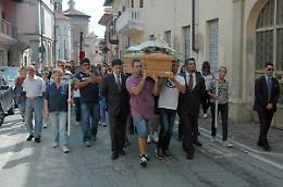 FOGLIZZO. In mille ai funerali di Elena Actis Dato