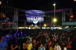 TORINO. Festival balli latini sfora orario, denunciato gestore