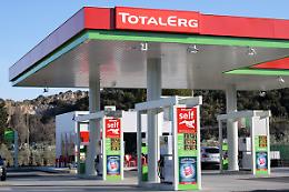 ASTI. Abbandonano in campagna 900 litri gasolio rubato, ricercati