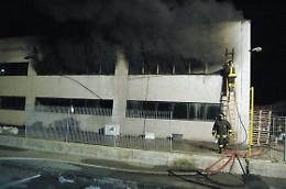 RONDISSONE. Incendio alla Roto-Paint che tratta materie plastiche